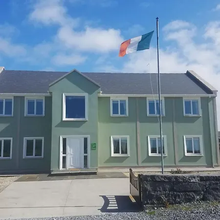 Aran Walkers Lodge-3